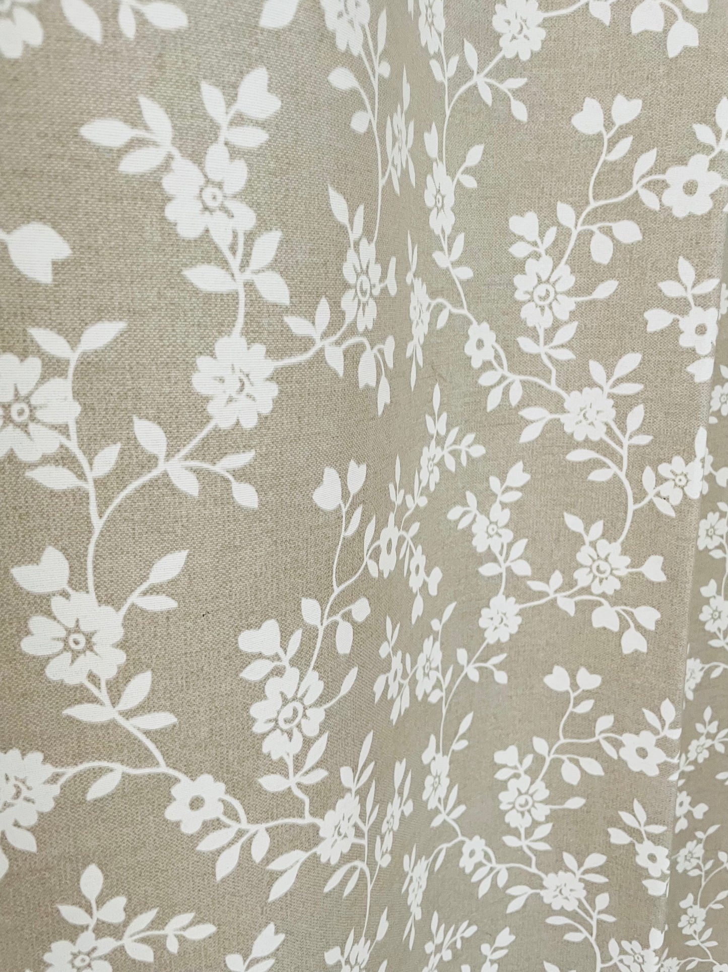 CORTINA DE BAÑO FLOR BEIGE