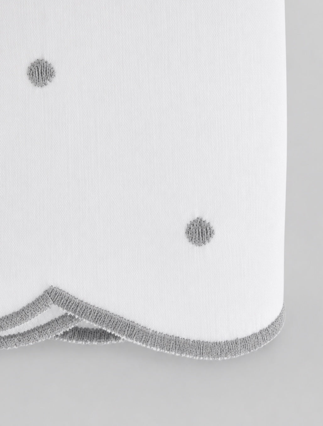 JUEGOS DE SÁBANAS PUNTOS BORDADOS GRIS