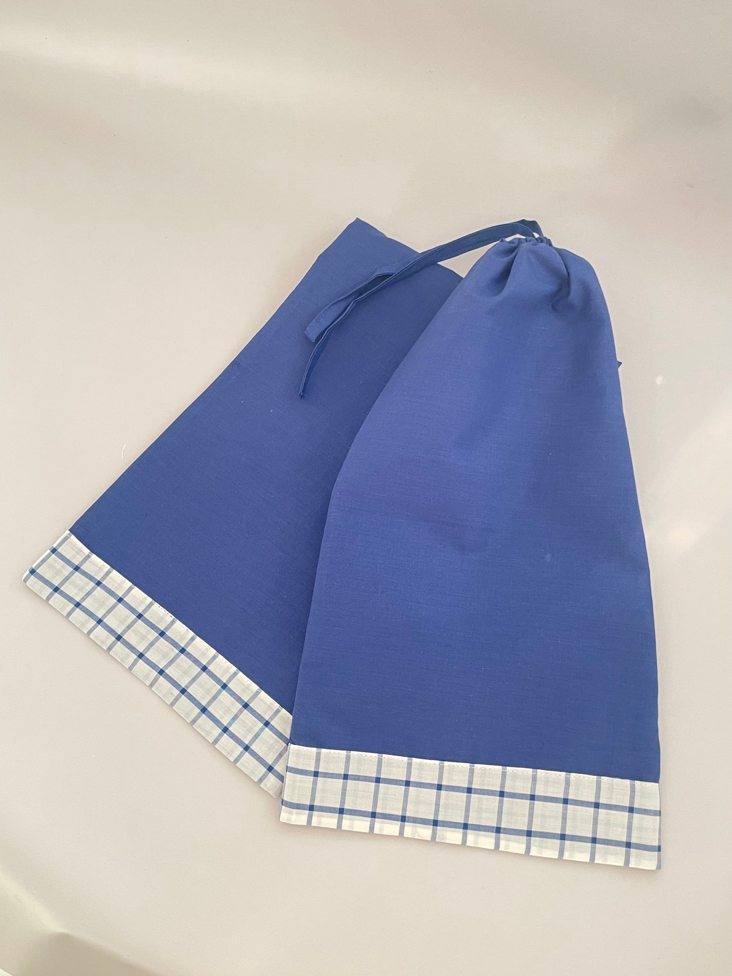PAR BOLSAS GÉNERO CUADROS AZUL