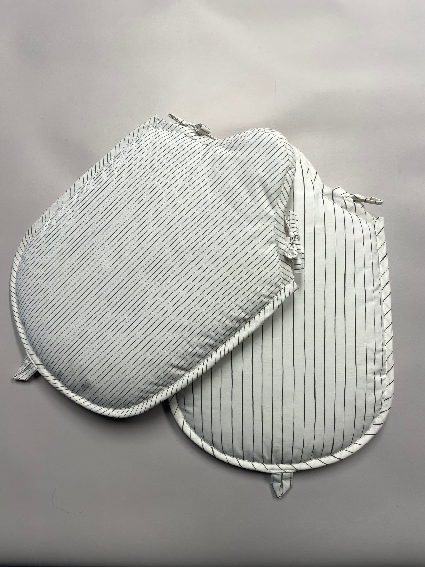 FUNDA GUATERO CIRCULOS BLANCO