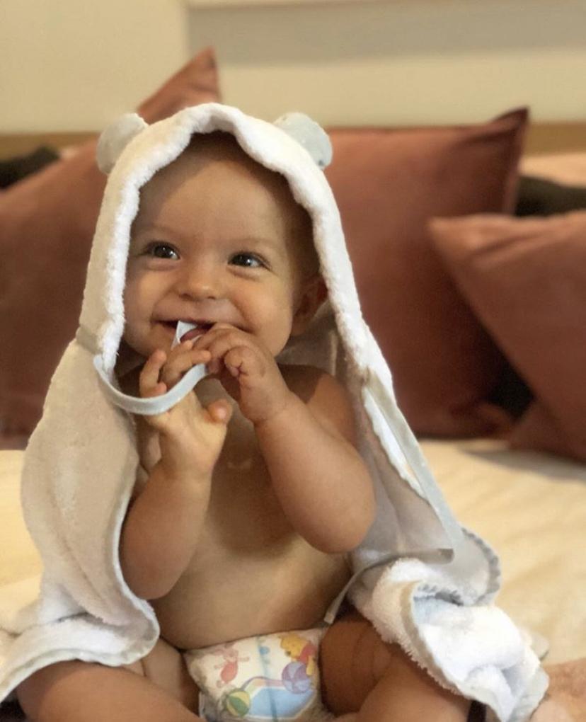 TOALLA OREJAS PATCH GRIS