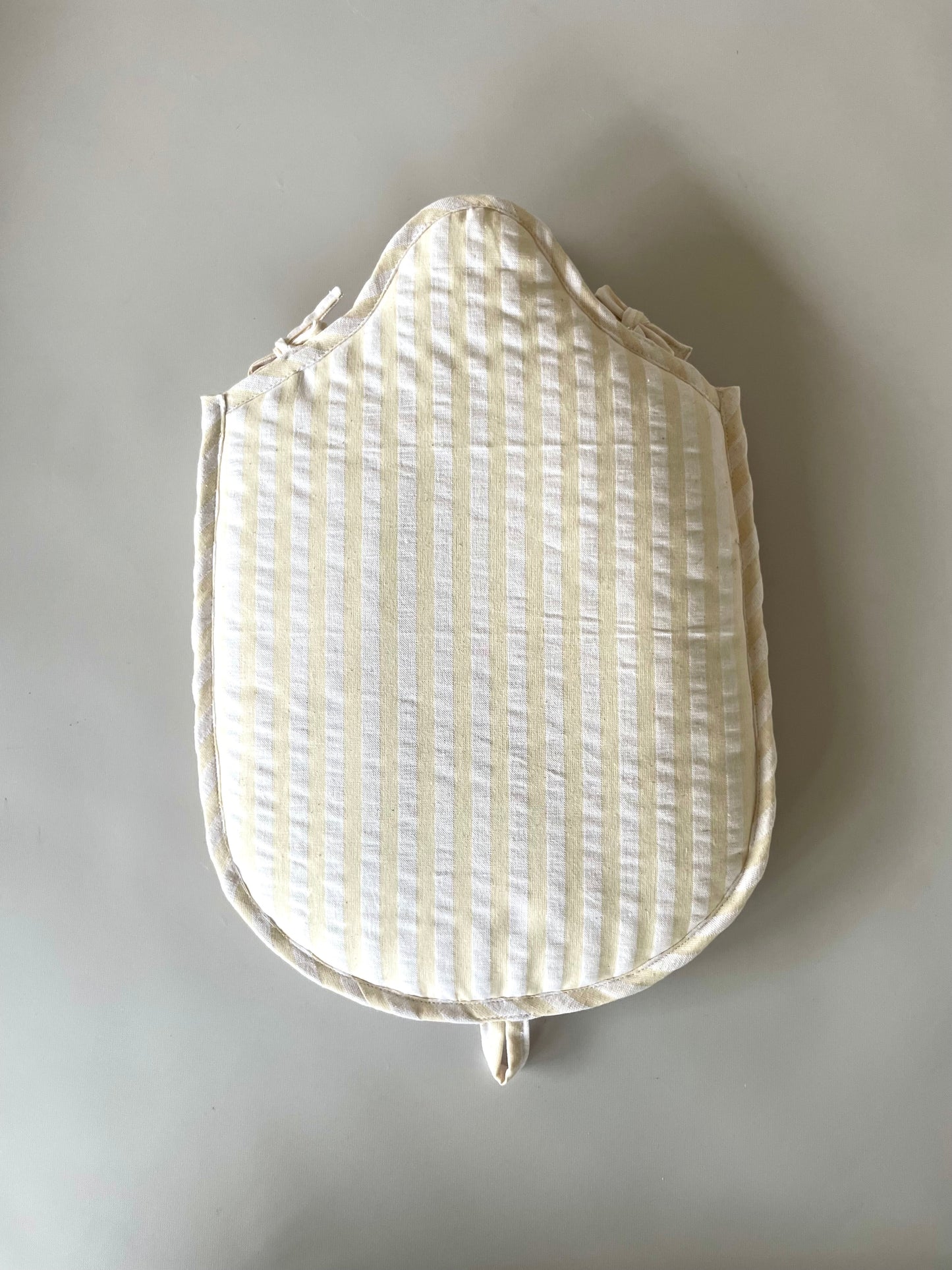 FUNDA GUATERO RAYAS BEIGE