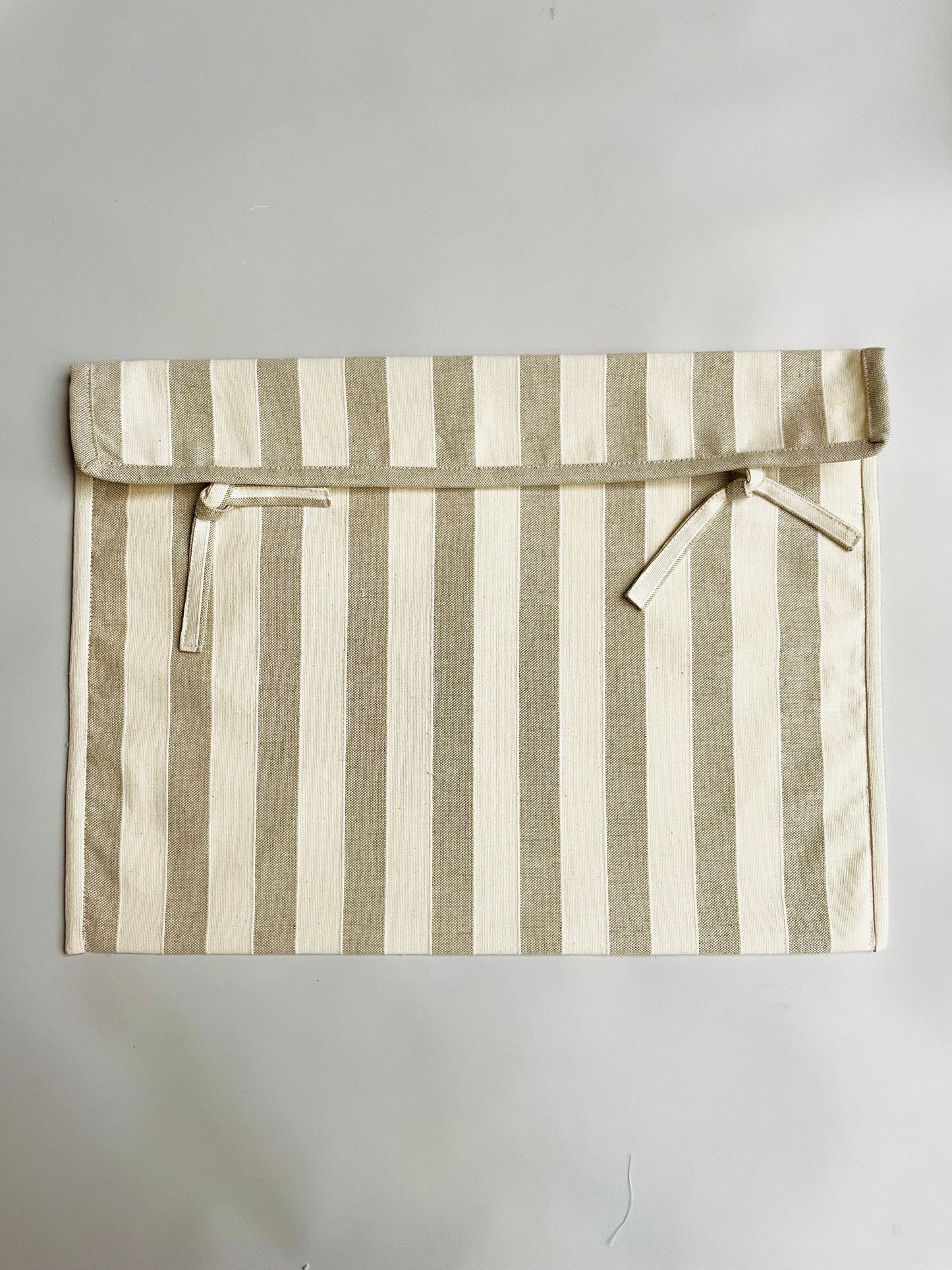 PORTA ROPA INTERIOR RAYAS BEIGE