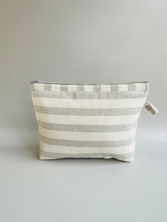 ESTUCHE-COSMETIQUERO GRIS CRUDO