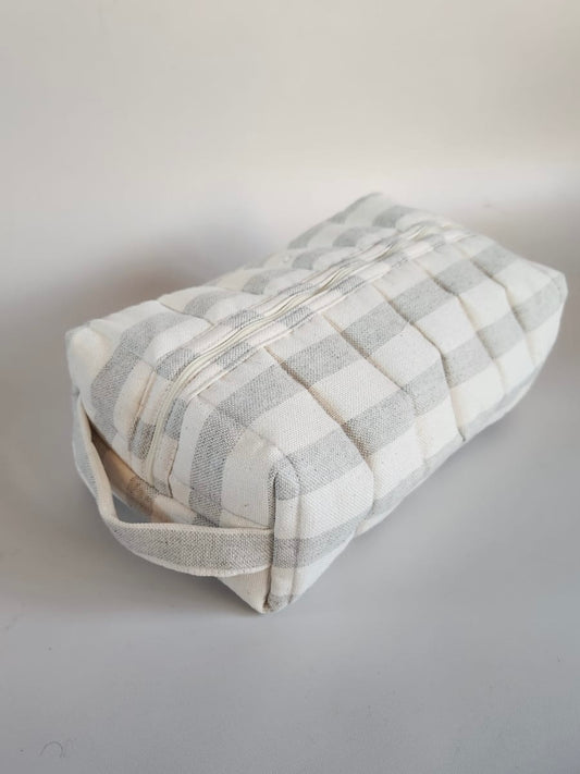 ESTUCHE-COSMETIQUERO RAYAS GRIS CLARO