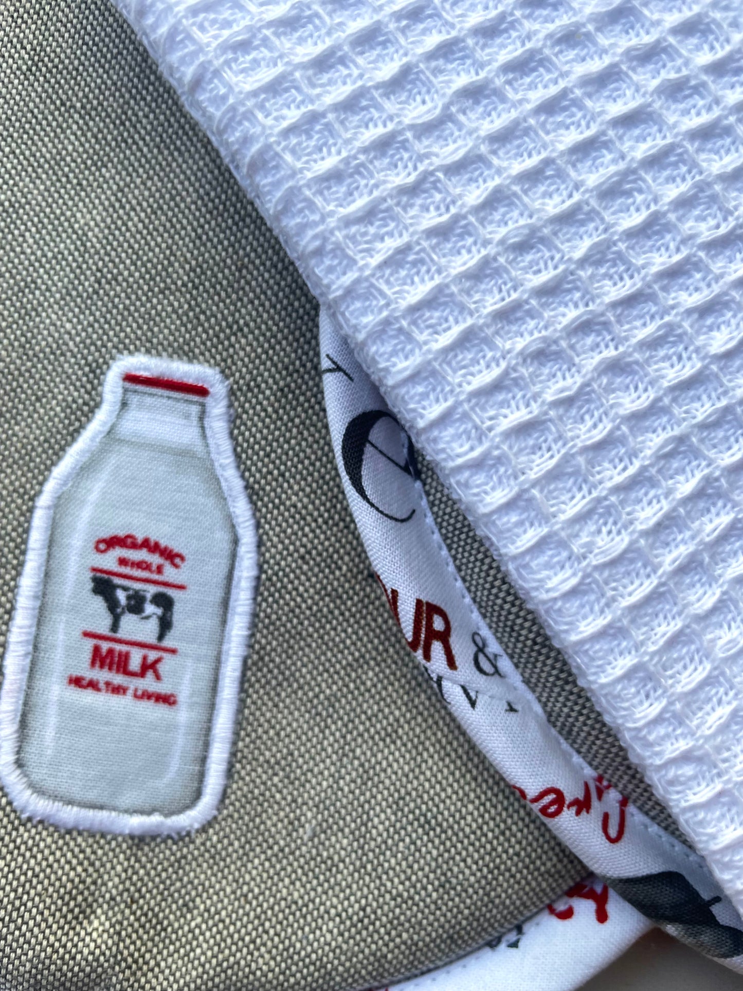 SET PAÑO DE COCINA CON TOMA OLLAS LECHE