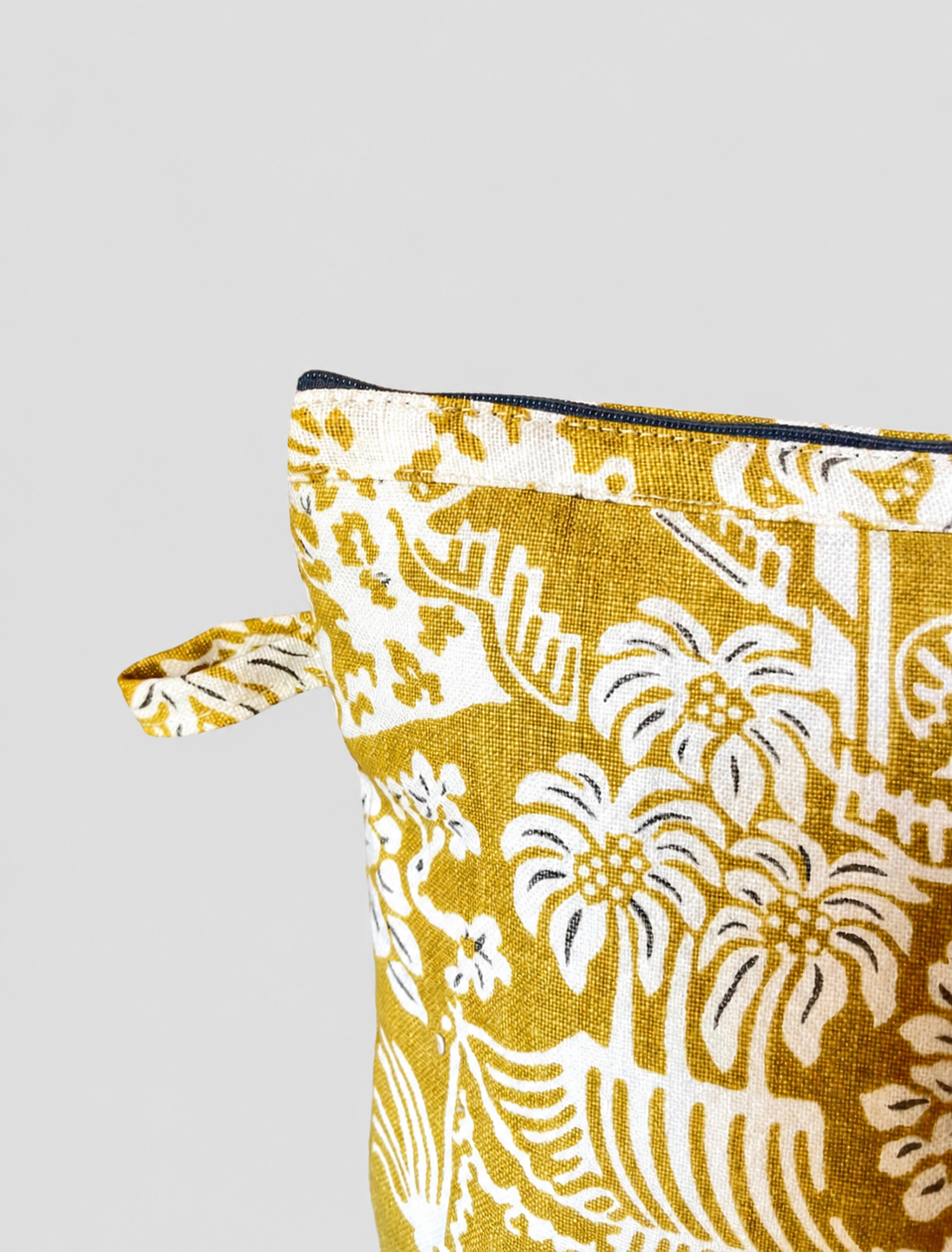 ESTUCHE-COSMETIQUERO MOSTAZA SAN