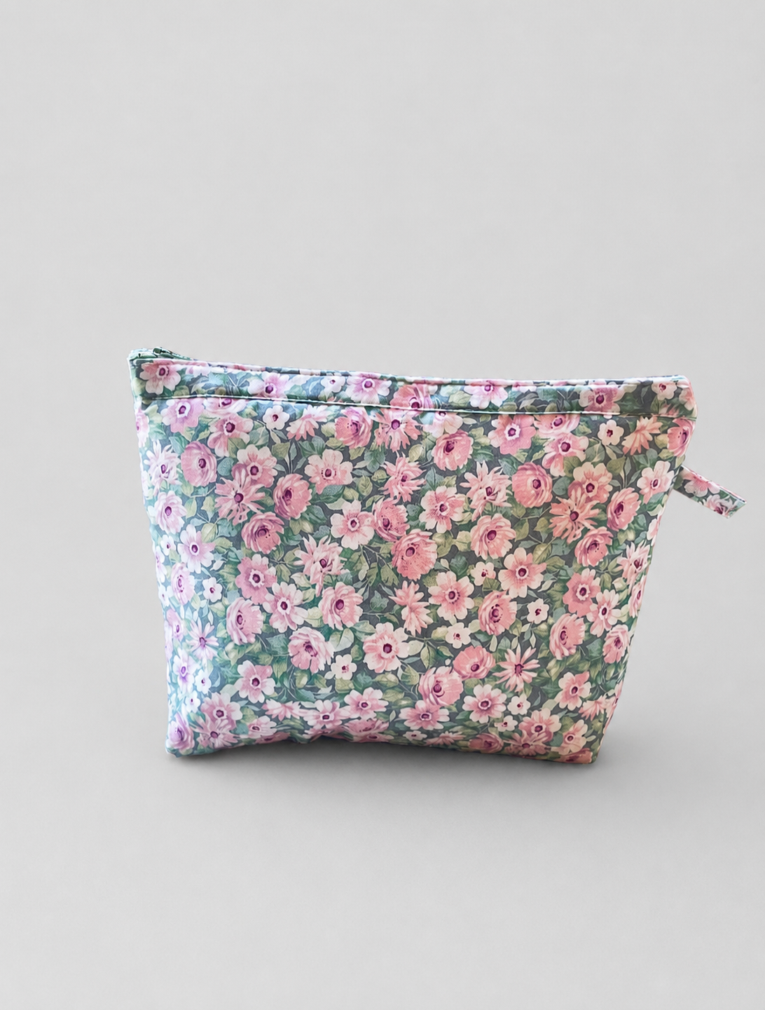 ESTUCHE-COSMETIQUERO FLOR LILA