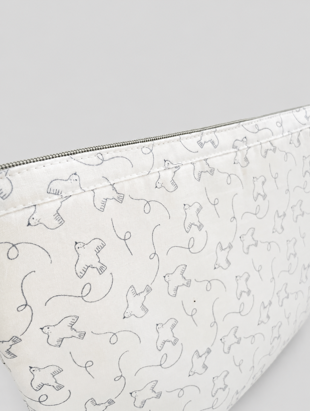 ESTUCHE-COSMETIQUERO PALOMAS
